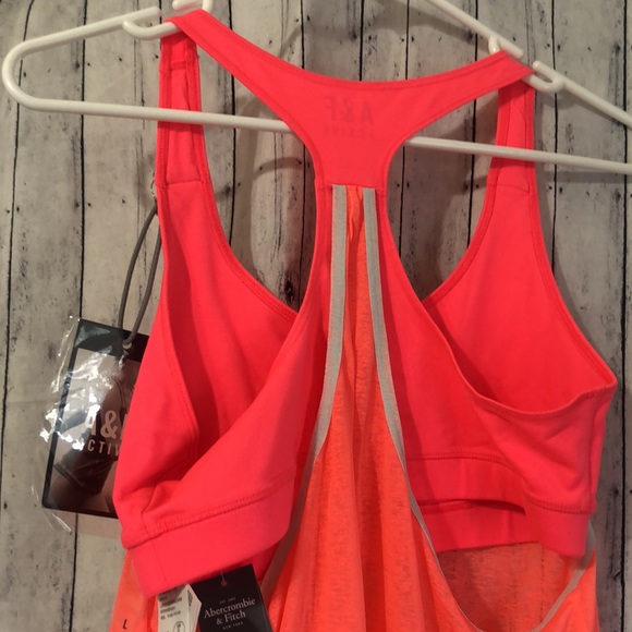 Abercrombie & Fitch  Athletic workout top - Picture 3 of 10